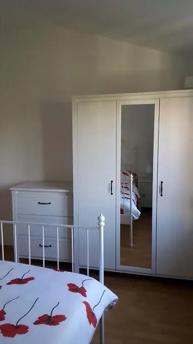 Cozy Circle Apartment Split